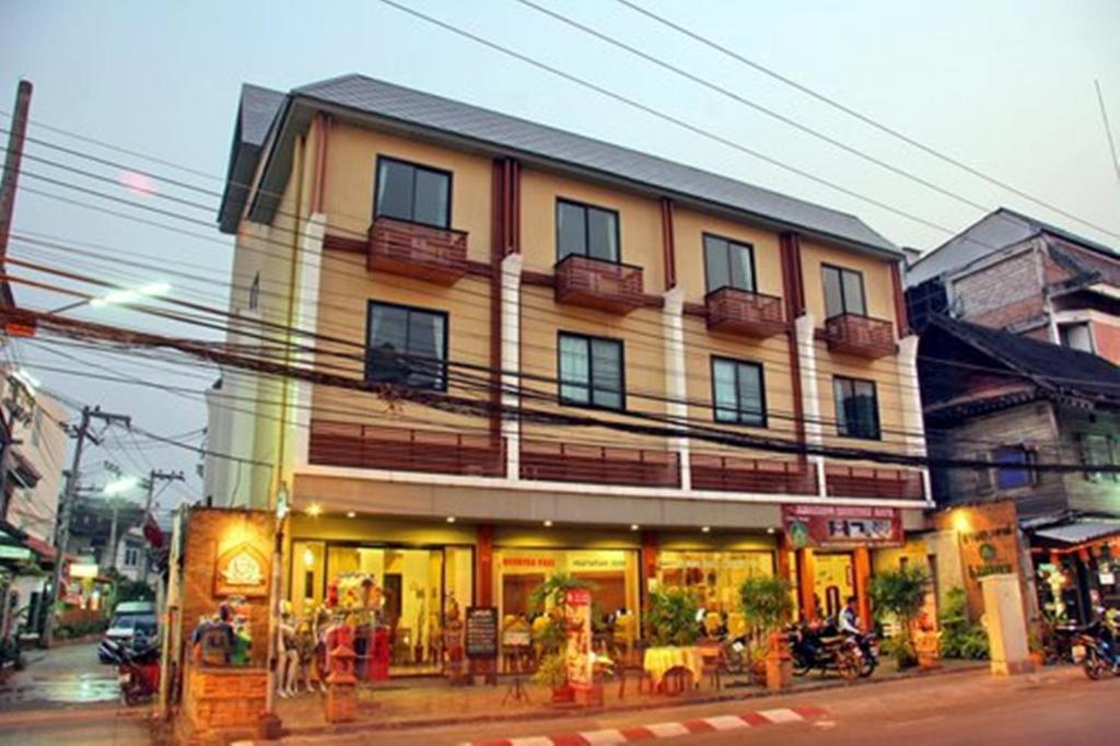 Lanna House Hotel - Chiang Mai
