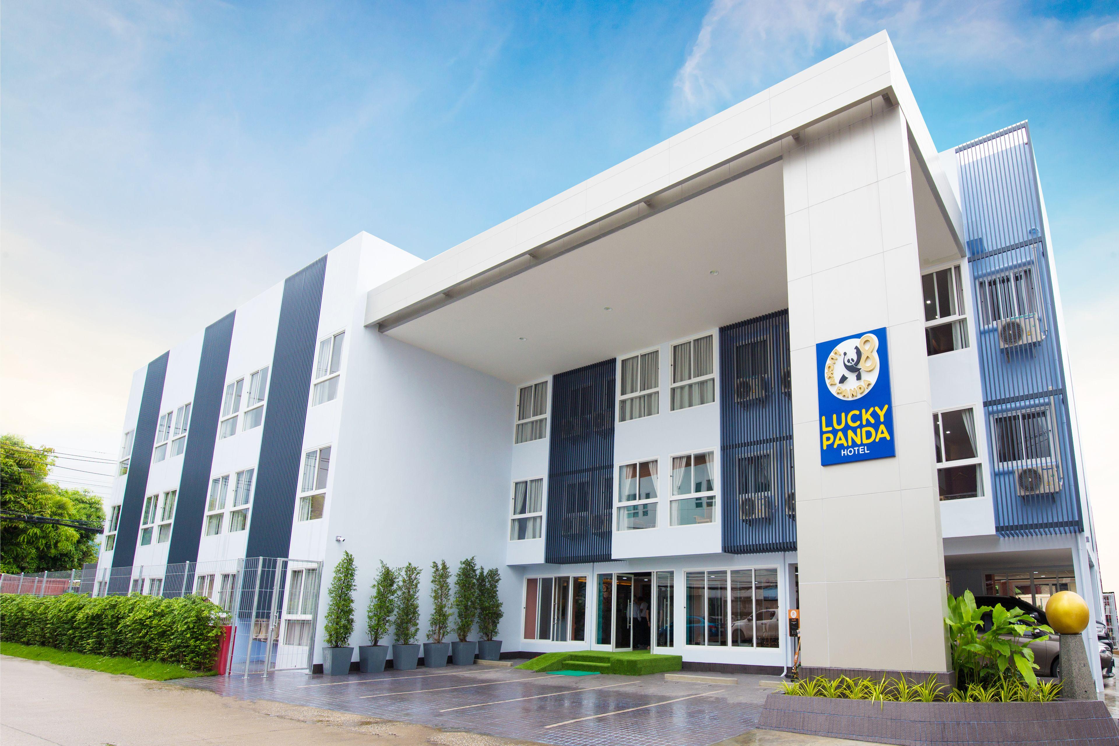 Lucky Panda Hotel - Chiang Mai