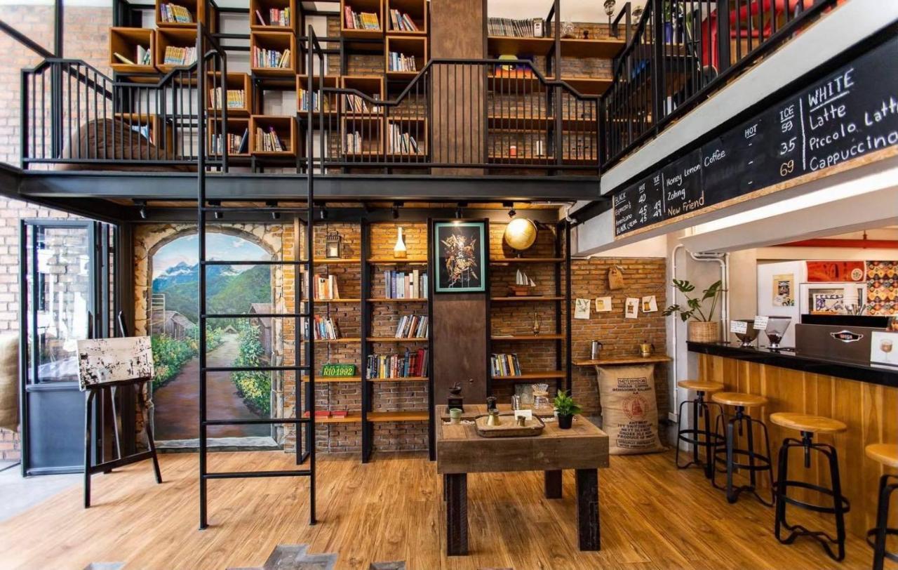Hobnob Hostel (Adults Only) - Chiang Mai