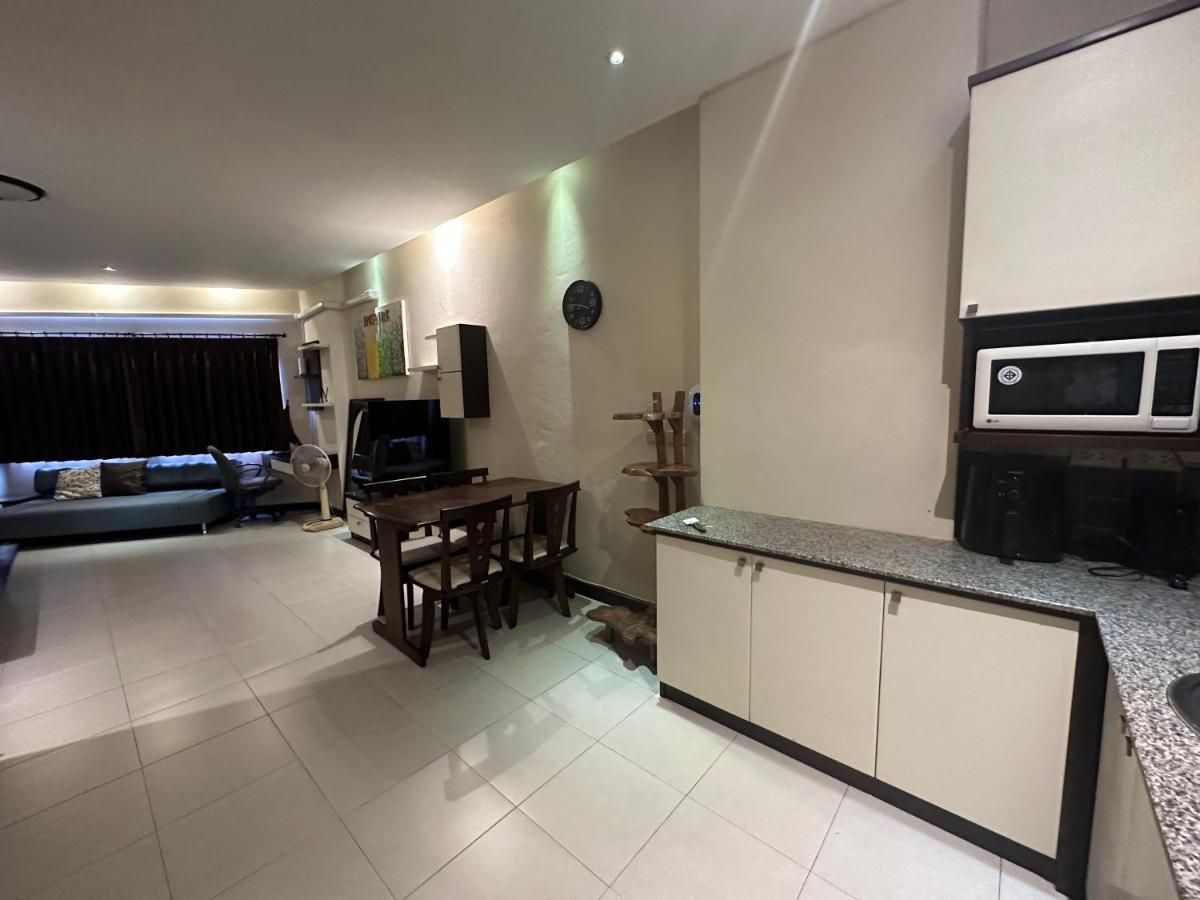 Chiangmai Riverside Condominium - Chiang Mai