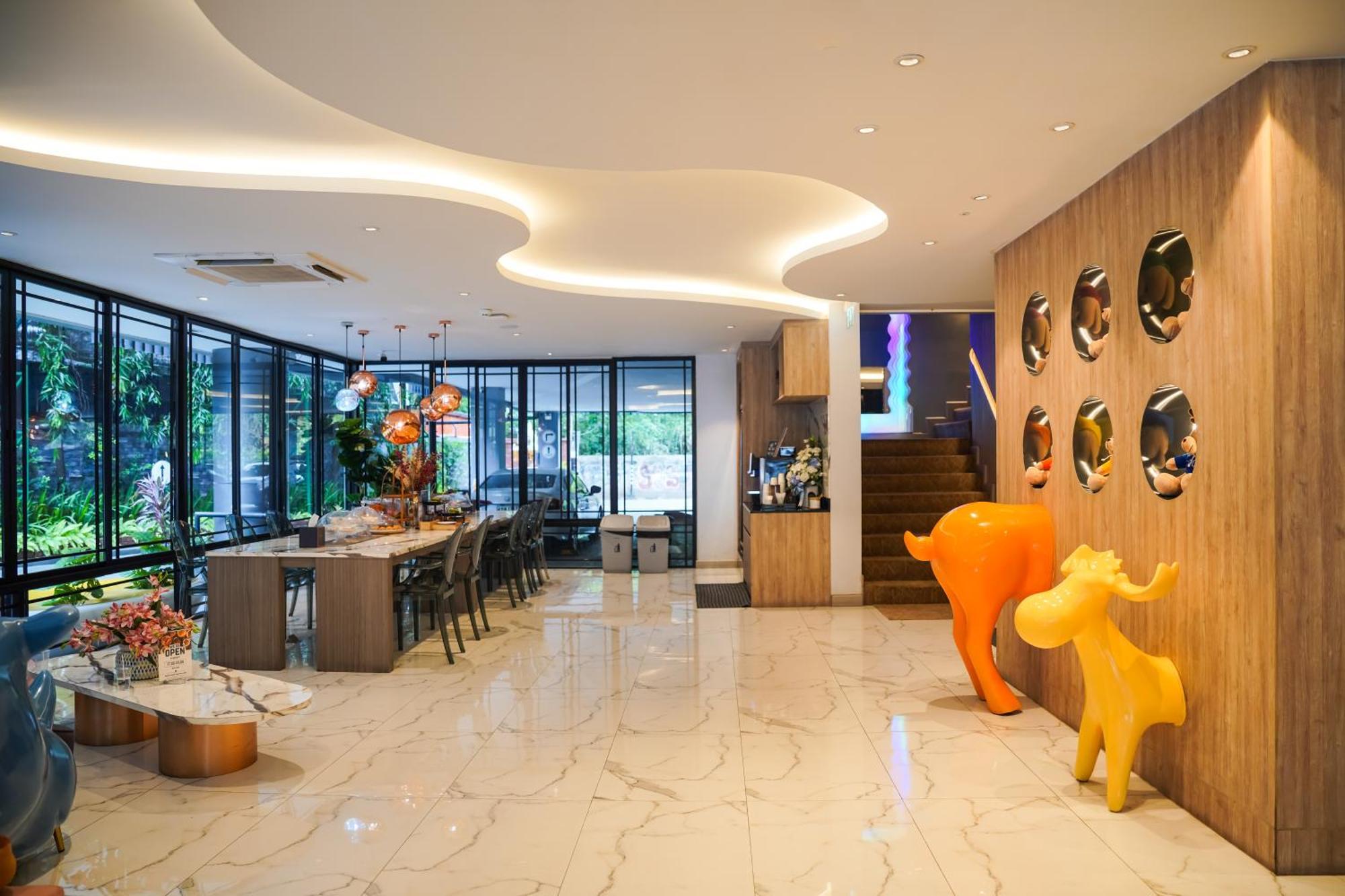 Moose Hotel Nimman
