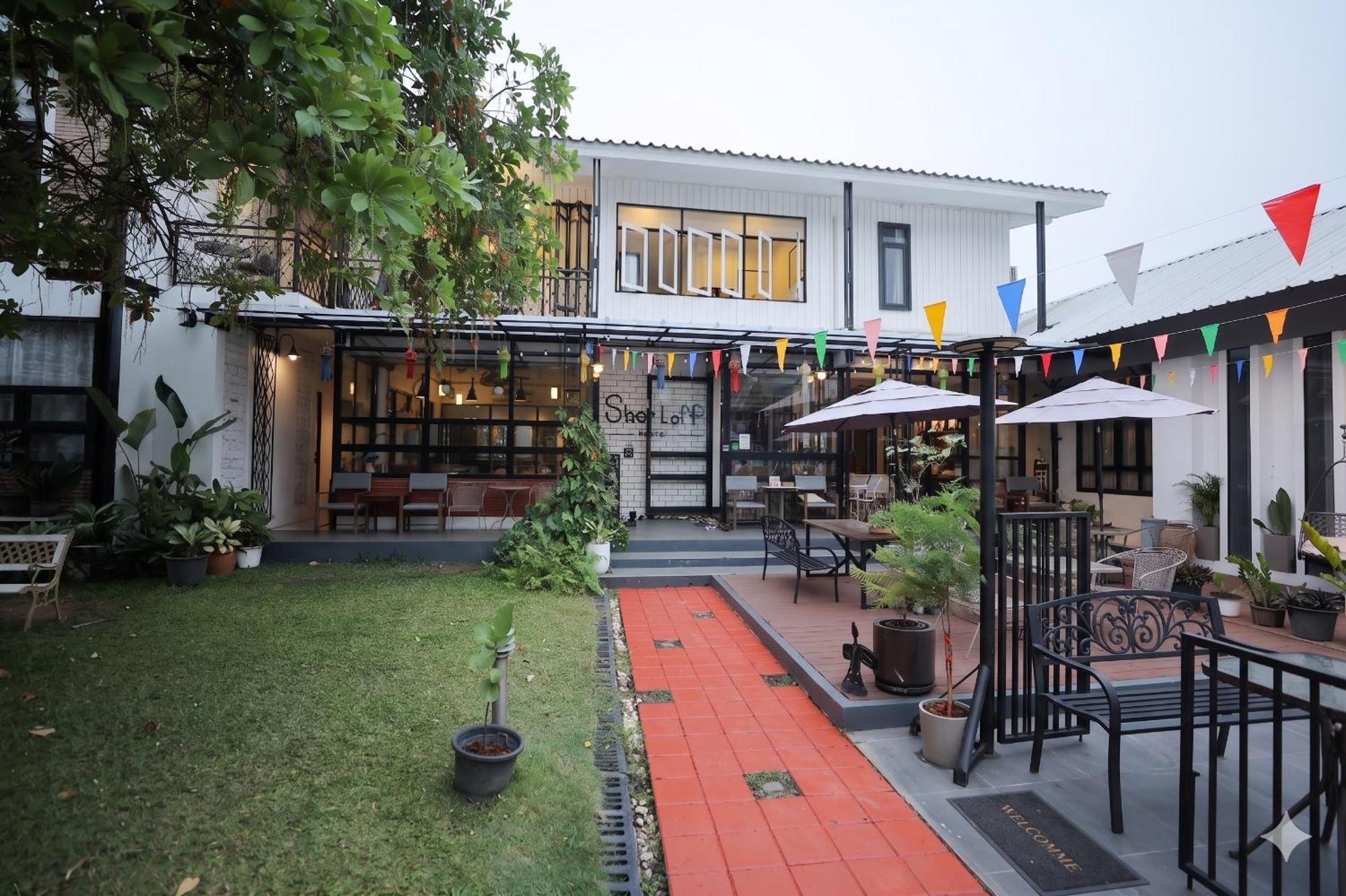 Sherloft Home & Hostel - Chiang Mai