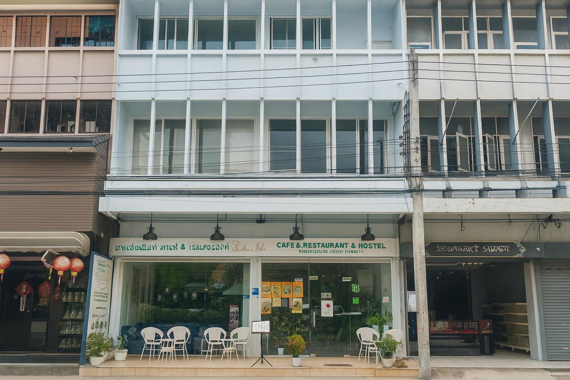 Indian Bites Hostel - Chiang Mai