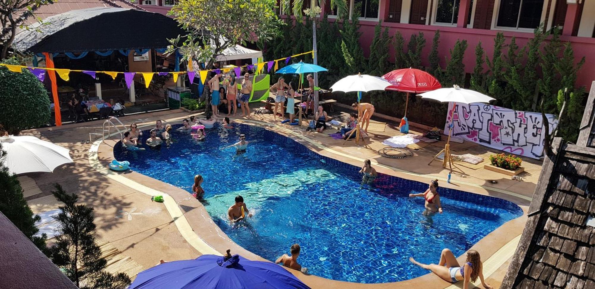 Red Brick Hotel - Chiang Mai