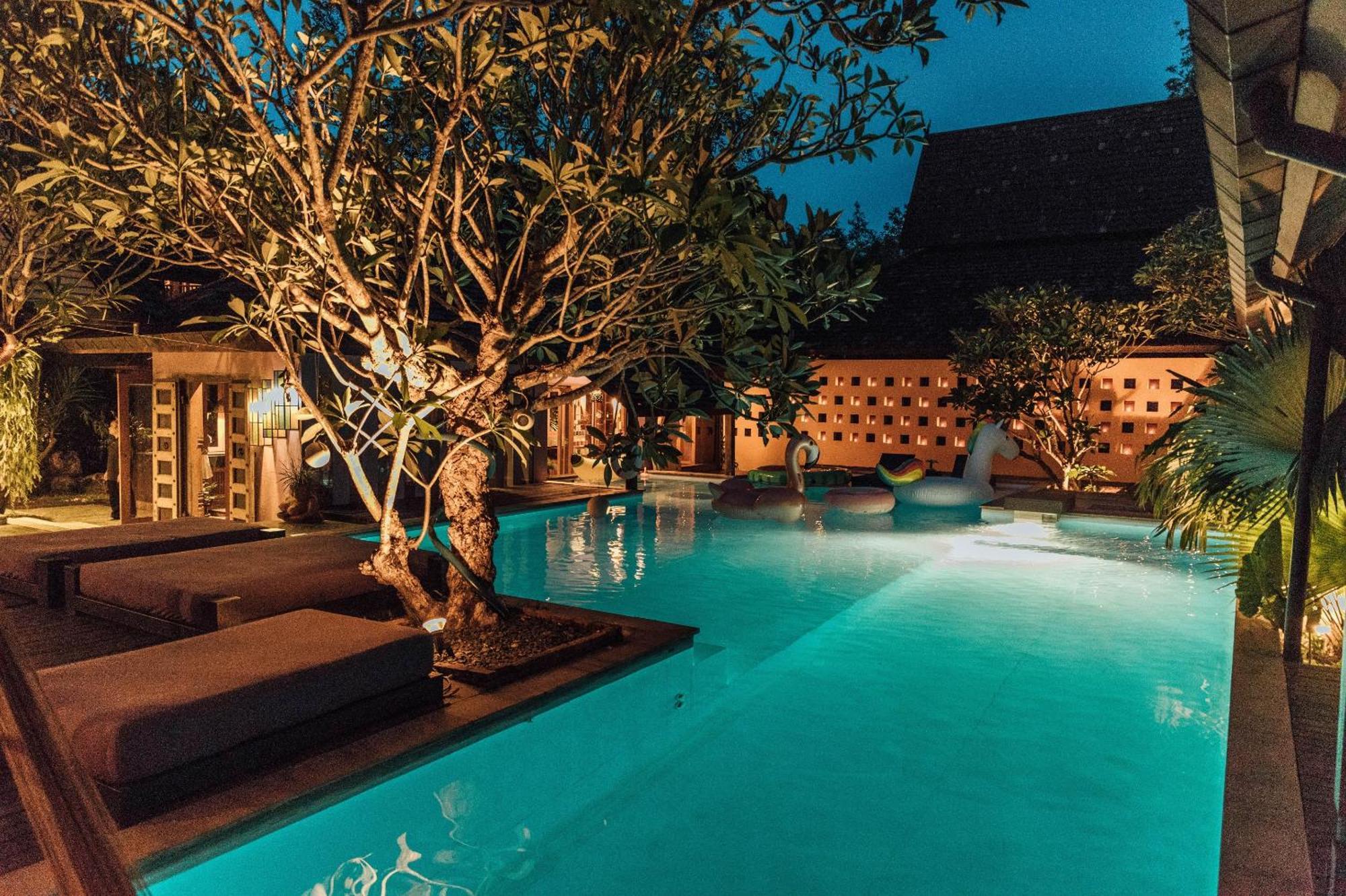 Chandra Residence