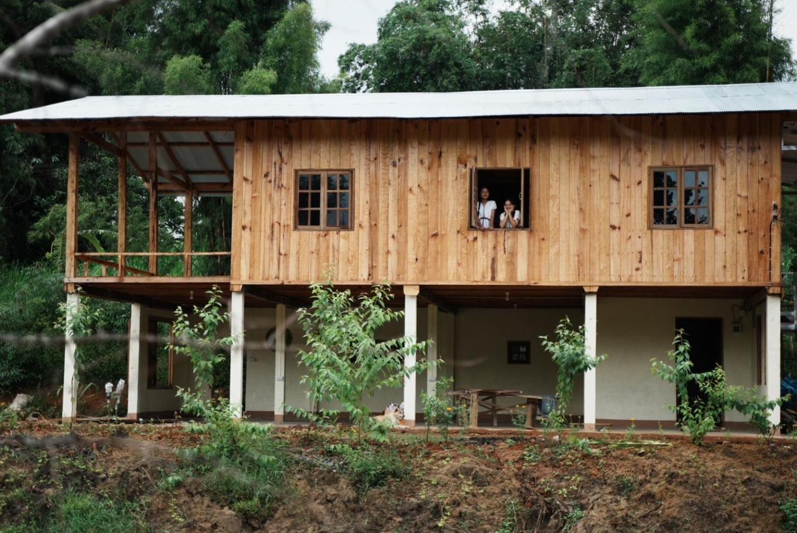 Por Joi ,Por Dee House Hostel - Chiang Mai